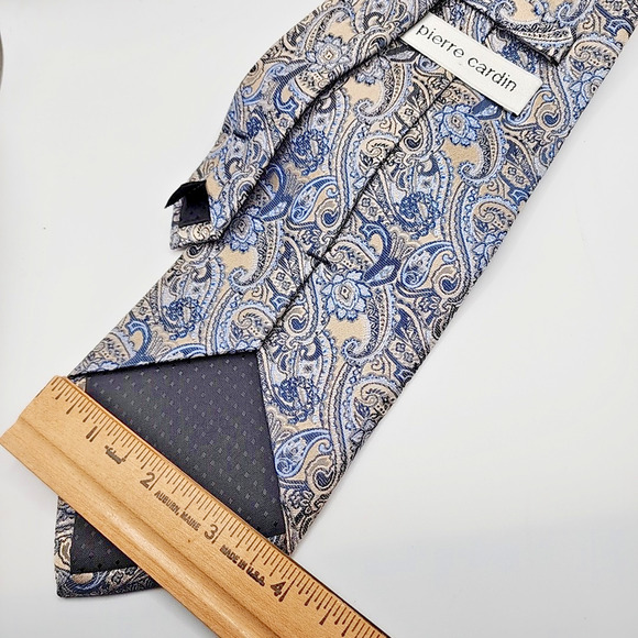 Pierre Cardin Silk Necktie Blue-Cream Paisley - Like New - Picture 3 of 4